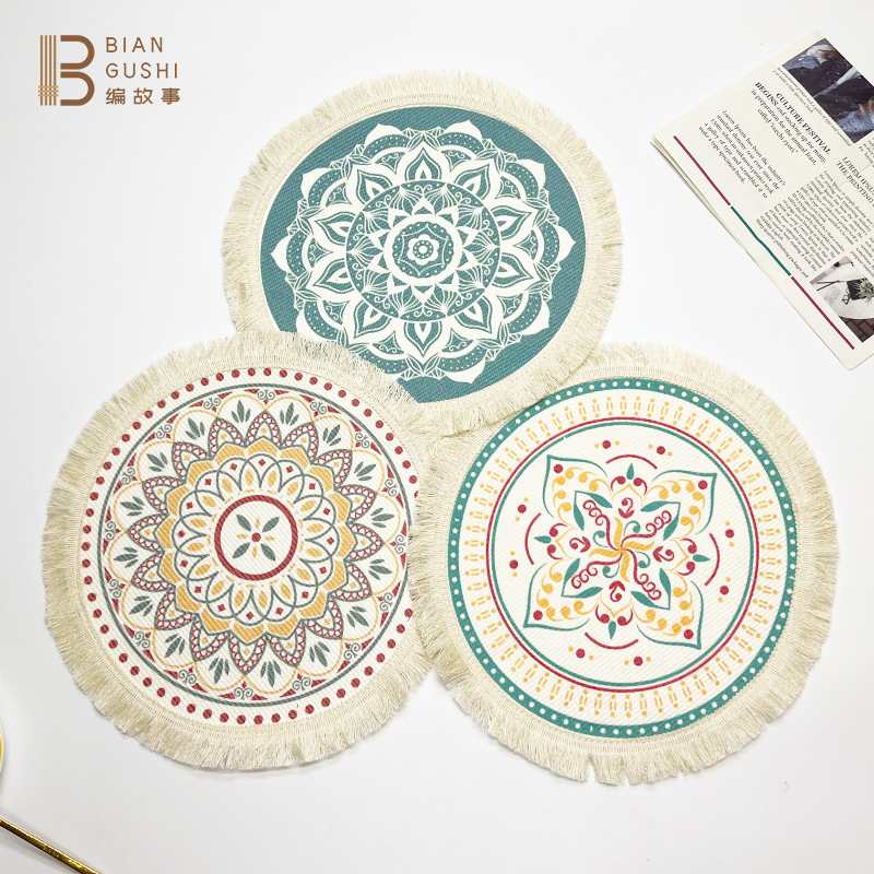 Bohemian cotton placemat Nordic fabric woven round mat Home kitchen heat proof mat tassel table coaster Application Scenario