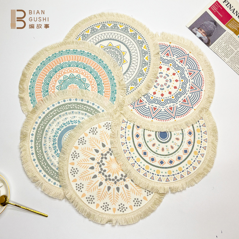 Bohemian cotton placemat Nordic fabric woven round mat Home kitchen heat proof mat tassel table coaster details Picture
