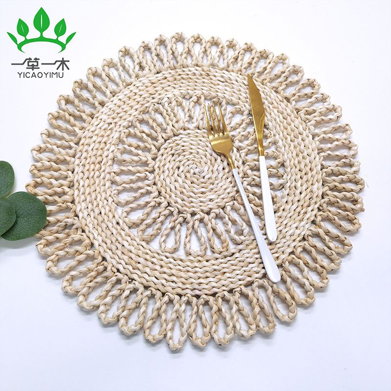 Amazon braided corn husk placemats thermal insulation coasters bowls straw placemats Western placemats tray MATS full figure