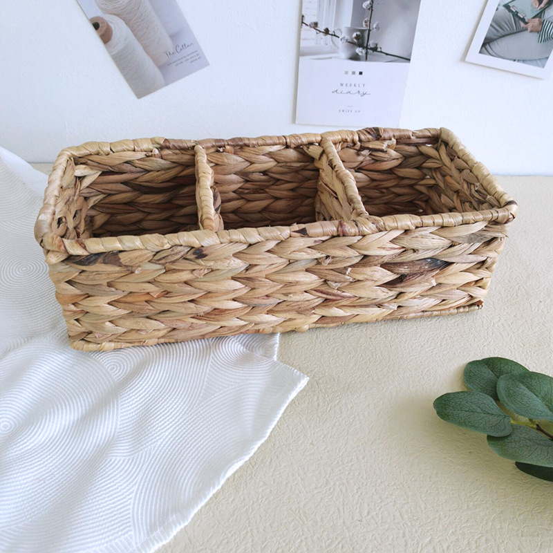 Amazon hot straw frame water hyacinth braided storage basket Water hyacinth storage frame braided debris storage basket Application Scenario