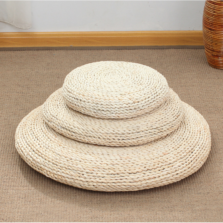 Straw futon cushion corn husk cushion bay window cushion straw futon cushion hand-woven seat cushion tatami mat mat Application Scenario