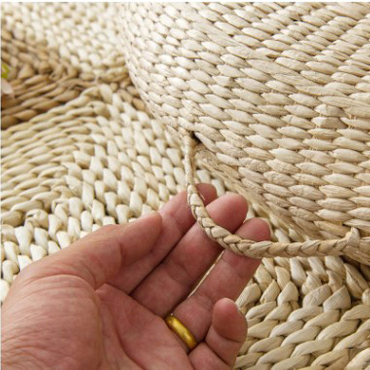 Hot selling natural handmade straw futon seat mat with thick meditation yoga mat Buddhist worship mat tatami window mat Application Scenario