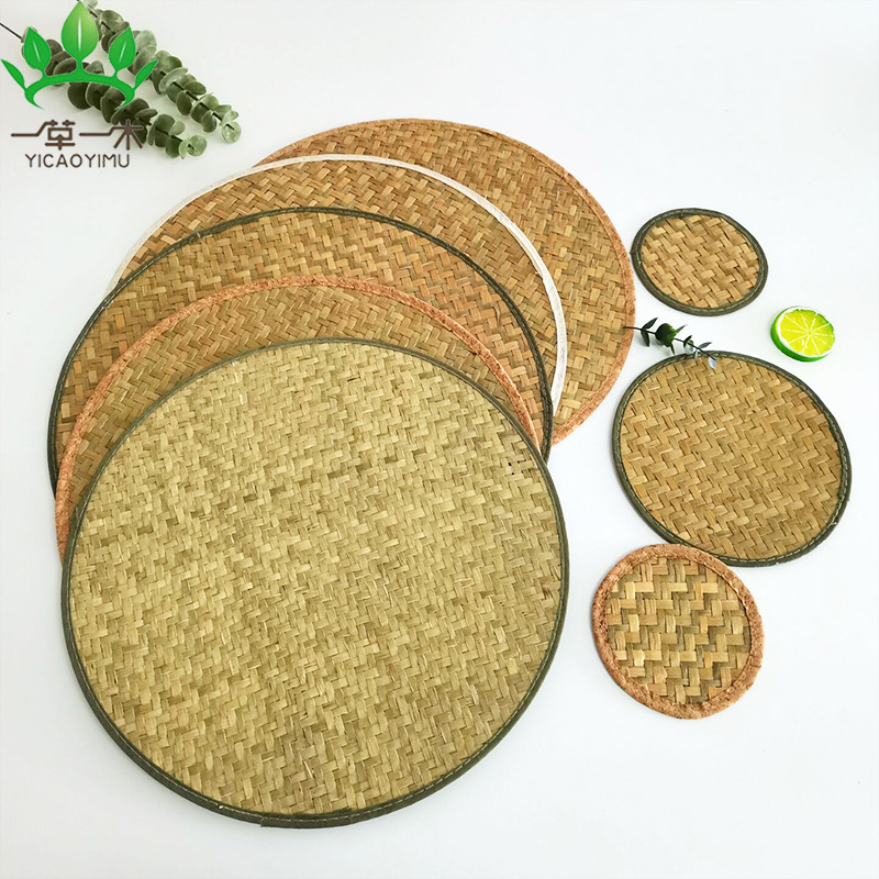 Seaweed woven placemat retro tea table pad round tea mat bowl tray pad cup mat woven heat insulation pad table mat Application Scenario