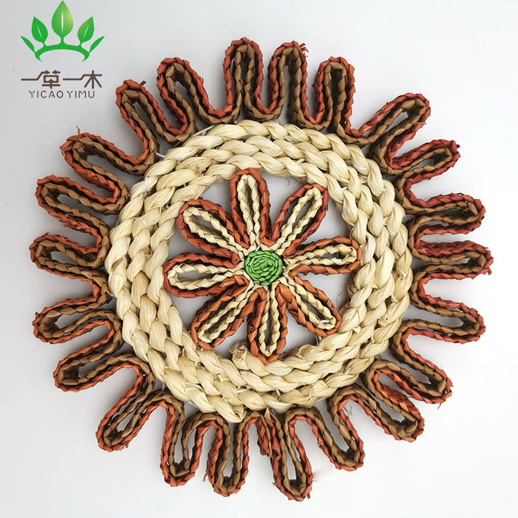 Spot straw placemats hand-woven thermal MATS casserole MATS table MATS cup MATS corn husk MATS microwave bowl MATS Application Scenario