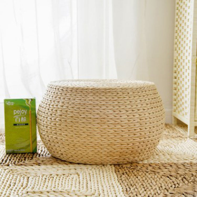 Manufacturers direct hand-woven round sitting block cushion tatami mat natural dandelion meditation bay cushion Application Scenario