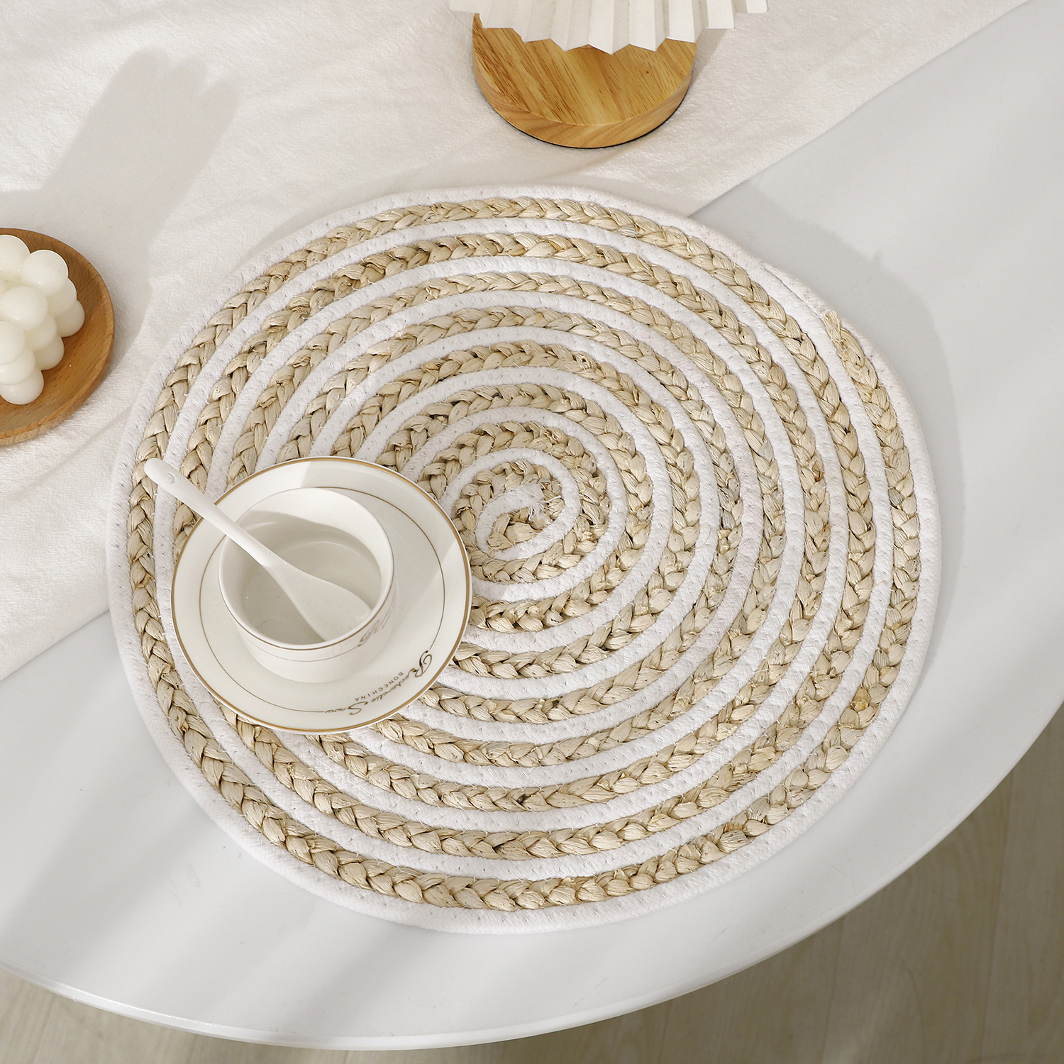 Nordic simple cotton rope woven coasters thickened heat insulation table MATS hand woven tableware household water cup placemats Specification drawing