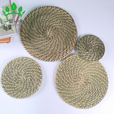 Exploring the unique craftsmanship of Chinese bamboo woven placemats