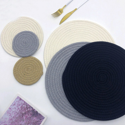 Innovative presentation of Chinese ancient architectural elements on coasters